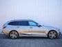 BMW 3-Serie Touring 330e xDrive High Executive 292 Pk Automaat Navi / DAB / Apple Carplay / Leer / M-pakket / Pano-dak