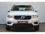 Volvo XC40 1.5 T2 Momentum | Parkeersensoren voor + achter | Parkeercamera | 17'' Lichtmetalen velgen | Navigatie | Parkeersensoren voor + achter | Dealeronderhouden