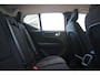 Volvo XC40 1.5 T2 Momentum | Parkeersensoren voor + achter | Parkeercamera | 17'' Lichtmetalen velgen | Navigatie | Parkeersensoren voor + achter | Dealeronderhouden
