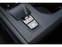 Volvo XC40 1.5 T2 Momentum | Parkeersensoren voor + achter | Parkeercamera | 17'' Lichtmetalen velgen | Navigatie | Parkeersensoren voor + achter | Dealeronderhouden