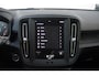 Volvo XC40 1.5 T2 Momentum | Parkeersensoren voor + achter | Parkeercamera | 17'' Lichtmetalen velgen | Navigatie | Parkeersensoren voor + achter | Dealeronderhouden