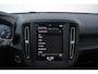 Volvo XC40 1.5 T2 Momentum | Parkeersensoren voor + achter | Parkeercamera | 17'' Lichtmetalen velgen | Navigatie | Parkeersensoren voor + achter | Dealeronderhouden