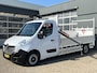 Renault Master T35 2.3 dCi L3 Energy Maxilift Laadkraan Trekhaak 2500 kg Airco 3-Persoons Open laadbak Pick-up Euro 6 Verkeersbord Actiebord Pijlenbord Bakwagen P-up 1e eigenaar ex gemeente