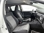 Toyota Auris 1.8 Hybrid Executive Limited | Dealeronderhouden | Navigatie | Trekhaak | Stoelverwarming | Parkeersensoren voor | Climate Control | Achteruitrijcamera |