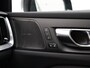 Volvo V60 T6 PLUG-IN HYBRID PLUS DARK H/K 19INCH SCHUIFDAK GETINT GLAS