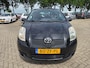 Toyota Yaris 1.3 VVTi Terra 2008. Leer/CV/Spoiler/Elektrische ramen/Lichtmetaal etc.. APK 02-2027