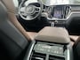 Volvo V60 Cross Country 2.0 B5 AWD Pro Pano | HUD | Stoelverw v+a | Trekhaak | Harman/Kardon