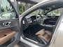 Volvo V60 Cross Country 2.0 B5 AWD Pro Pano | HUD | Stoelverw v+a | Trekhaak | Harman/Kardon