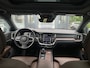 Volvo V60 Cross Country 2.0 B5 AWD Pro Pano | HUD | Stoelverw v+a | Trekhaak | Harman/Kardon