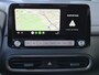 Hyundai Kona Electric EV Comfort Smart 39 kWh / SOH 100% / Fabrieksgarantie tot 04-2027 / Dealer onderhouden / CCS snellader / Navigatie / Warmtepomp / Apple Carplay Android / WLTP bereik 305 km bereik stad 435 km / Stuur- & Stoelverwarming / Achteruitrijcamera / Draadloze telefoon lader /
