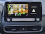 Hyundai Kona Electric EV Comfort Smart 39 kWh / SOH 100% / Fabrieksgarantie tot 04-2027 / Dealer onderhouden / CCS snellader / Navigatie / Warmtepomp / Apple Carplay Android / WLTP bereik 305 km bereik stad 435 km / Stuur- & Stoelverwarming / Achteruitrijcamera / Draadloze telefoon lader /