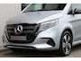 Mercedes-Benz EQV 300 L2 / AMG / Luchtvering / Panorama / 7-Persoons / Burmester / Vol Opties / NIEUWSTAAT