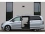 Mercedes-Benz EQV 300 L2 / AMG / Luchtvering / Panorama / 7-Persoons / Burmester / Vol Opties / NIEUWSTAAT
