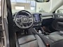 Volvo XC40 2.0 B4 Inscription | Adaptieve Cruise Control | Trekhaak | Lederen Bekleding | Stoel-/Stuurverwarming | Dodehoek Detectie | Harman Kardon Audio | Parkeercamera |