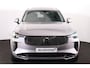 Volvo XC90 T8 Recharge AWD Ultra Bright - Luchtvering - Panorama/schuifdak - IntelliSafe Assist & Surround - 360º Camera - Harman/Kardon audio - Adaptieve LED koplampen - Verwarmde voorstoelen, stuur & achterbank - Parkeersensoren voor & achter - Elektr. bedienb. voorstoelen met geheugen - Head up display - Draadloze tel. lader - Extra getint glas - Inklapbare trekhaak - 21' LMV