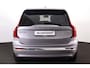 Volvo XC90 T8 Recharge AWD Ultra Bright - Luchtvering - Panorama/schuifdak - IntelliSafe Assist & Surround - 360º Camera - Harman/Kardon audio - Adaptieve LED koplampen - Verwarmde voorstoelen, stuur & achterbank - Parkeersensoren voor & achter - Elektr. bedienb. voorstoelen met geheugen - Head up display - Draadloze tel. lader - Extra getint glas - Inklapbare trekhaak - 21' LMV