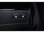 Volvo V60 T6 Recharge AWD Plus Dark - IntelliSafe Assist & Surround - 360º Camera - Harman/Kardon audio - Verwarmde voorstoelen, stuur & achterbank - Parkeersensoren voor & achter - Elektr. bedienb. voorstoelen met geheugen - Inklapbare trekhaak - 18' LMV