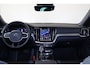 Volvo V60 T6 Recharge AWD Plus Dark - IntelliSafe Assist & Surround - 360º Camera - Harman/Kardon audio - Verwarmde voorstoelen, stuur & achterbank - Parkeersensoren voor & achter - Elektr. bedienb. voorstoelen met geheugen - Inklapbare trekhaak - 18' LMV
