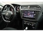 Volkswagen Tiguan 1.4 TSI ACT 150pk DSG Comfortline Business Panoramadak Trekhaak Camera Adaptive Cruise Keyless Navigatie