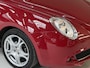 Alfa Romeo MiTo 1.4 Distinctive, 95Pk, 1ste eigenaar, Sport pakket, 17" lichtmetalen velgen, Airco, Stuurbediening, Parkeersensoren,