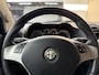 Alfa Romeo MiTo 1.4 Distinctive, 95Pk, 1ste eigenaar, Sport pakket, 17" lichtmetalen velgen, Airco, Stuurbediening, Parkeersensoren,