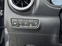 Hyundai Kona Electric EV Comfort 64 kWh | Soh 97,0% | Trekhaak | Camera | Adaptieve Cruise | Carplay/Android auto | Stoel stuur verwarming | Clima |