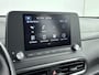Hyundai Kona Electric EV Comfort 64 kWh | Soh 97,0% | Trekhaak | Camera | Adaptieve Cruise | Carplay/Android auto | Stoel stuur verwarming | Clima |