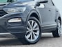 Volkswagen T-Roc 1.5 TSI Sport Camera Adaptieve cruise Digitaal dashboard Pdc voor+achter
