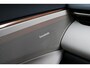 Lynk & Co 08 1.5 More | 200km Hybride | Stoelmassage, Verwarming en Ventilatie | Panoramadak | Matrix LED | Harman Kardon | 360° Camera | Getint glas | Bestuurdersstoel met geheugen | Sfeerverlichting | Apple Carplay | Dodehoekassistent | Adaptive Cruise Contol