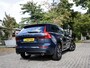 Volvo XC60 2.0 B5 Momentum Exclusive 1e-Eig. & Keurig-Onderh. BOVAG-Garantie. NL-Auto.