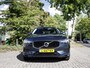 Volvo XC60 2.0 B5 Momentum Exclusive 1e-Eig. & Keurig-Onderh. BOVAG-Garantie. NL-Auto.