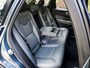 Volvo XC60 2.0 B5 Momentum Exclusive 1e-Eig. & Keurig-Onderh. BOVAG-Garantie. NL-Auto.