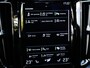 Volvo XC60 2.0 B5 Momentum Exclusive 1e-Eig. & Keurig-Onderh. BOVAG-Garantie. NL-Auto.