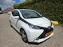 Toyota Aygo 1.0 VVT-i x-pose Automaat | Climate controle | Cabrio dak | Lm-velgen | Navigatie
