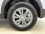 Peugeot 2008 SUV Active Pack 100pk | Navigatie | Achteruitrijcamera | Climate Control | Cruise Control | Parkeersensoren | Elektrisch inklapbare spiegels | Bluetooth | Apple CarPlay / Android Auto | DAB+ radio | Automatisch dimlicht | Regensensor | Multifunctioneel stuurwiel | Donker getint glas | 16” lichtmetalen velgen |