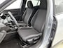 Peugeot 2008 SUV Active Pack 100pk | Navigatie | Achteruitrijcamera | Climate Control | Cruise Control | Parkeersensoren | Elektrisch inklapbare spiegels | Bluetooth | Apple CarPlay / Android Auto | DAB+ radio | Automatisch dimlicht | Regensensor | Multifunctioneel stuurwiel | Donker getint glas | 16” lichtmetalen velgen |