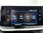 Peugeot 2008 SUV Active Pack 100pk | Navigatie | Achteruitrijcamera | Climate Control | Cruise Control | Parkeersensoren | Elektrisch inklapbare spiegels | Bluetooth | Apple CarPlay / Android Auto | DAB+ radio | Automatisch dimlicht | Regensensor | Multifunctioneel stuurwiel | Donker getint glas | 16” lichtmetalen velgen |