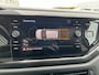 Volkswagen Polo 1.0 TSI Life / Navigatie / App connect / Parkeersensoren V+A / Lichtmetaal 16 inch / P4
