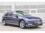 Volkswagen Passat Variant 1.4 TSI 150pk DSG Highline Business R | Panoramadak | Leer | Stoelverwarming | Navigatie | Achteruitrijcamera