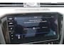 Volkswagen Passat Variant 1.4 TSI 150pk DSG Highline Business R | Panoramadak | Leer | Stoelverwarming | Navigatie | Achteruitrijcamera