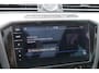 Volkswagen Passat Variant 1.4 TSI 150pk DSG Highline Business R | Panoramadak | Leer | Stoelverwarming | Navigatie | Achteruitrijcamera