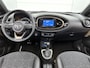Toyota Aygo X 1.0 VVT-i S-CVT Envy Canvas Dak | BTW voertuig | Parkeersensoren voor+achter | Keyless Entry/Start | Climate Control | Draadloze telefoonlader | Navigatie | Apple CarPlay/Android Auto | Achteruitrijcamera |