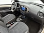 Toyota Aygo X 1.0 VVT-i S-CVT Envy Canvas Dak | BTW voertuig | Parkeersensoren voor+achter | Keyless Entry/Start | Climate Control | Draadloze telefoonlader | Navigatie | Apple CarPlay/Android Auto | Achteruitrijcamera |