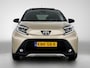 Toyota Aygo X 1.0 VVT-i S-CVT Envy Canvas Dak | BTW voertuig | Parkeersensoren voor+achter | Keyless Entry/Start | Climate Control | Draadloze telefoonlader | Navigatie | Apple CarPlay/Android Auto | Achteruitrijcamera |