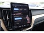Volvo XC60 2.0 T6 Plug-in hybrid AWD Plus Dark | Trekhaak | Harman Kardon | HUD |