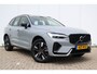 Volvo XC60 2.0 T6 Plug-in hybrid AWD Plus Dark | Trekhaak | Harman Kardon | HUD |