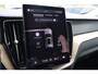 Volvo XC60 2.0 T6 Plug-in hybrid AWD Plus Dark | Trekhaak | Harman Kardon | HUD |