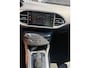 Peugeot 308 SW 1.2 PureTech GT-line Automaat, Clima, cruise, pano, massage, trekhaak Distributieriem is vervangen!