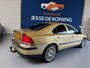 Volvo S60 2.4 Edition Automaat / bj.2000 / kleur: oker / leder / climate / trekhaak /etc. NAP met 243226 km.en APK is tot 06/2027.