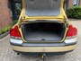 Volvo S60 2.4 Edition Automaat / bj.2000 / kleur: oker / leder / climate / trekhaak /etc. NAP met 243226 km.en APK is tot 06/2027.